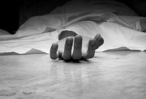 உத்தரபிரதேசத்தில் பரிதாபம்: மனைவி, 3 குழந்தைகளை கொன்று வியாபாரி தற்கொலை