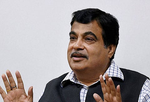 நெடுஞ்சாலைகளை சீரமைக்க ரூ.11 ஆயிரம் கோடி ஒதுக்கீடு - நிதின் கட்காரி தகவல்