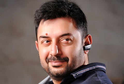 முழுமையான அதிரடி சண்டை படத்தில் இரட்டை வேடங்களில், அரவிந்தசாமி