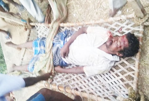 மோட்டார் சைக்கிளுடன் கிணற்றுக்குள் பாய்ந்த மாட்டு வியாபாரி