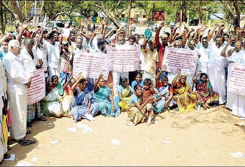 நத்தம்-துவரங்குறிச்சி இடையே விவசாய நிலங்கள் வழியாக 4 வழிச்சாலை அமைக்க எதிர்ப்பு