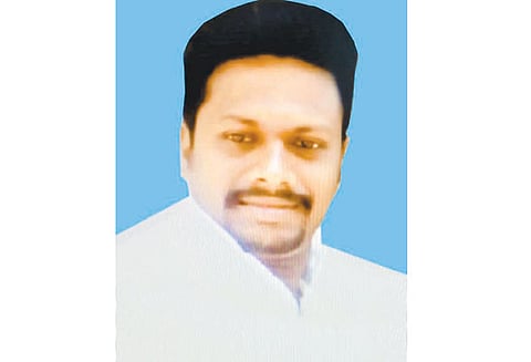 முத்துப்பேட்டை அருகே விடுதலை சிறுத்தைகள் கட்சி பிரமுகர் வெட்டிக்கொலை