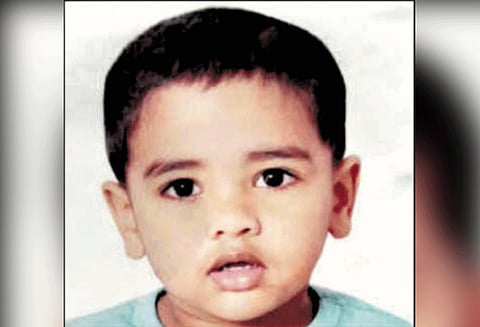 மூளைச்சாவு அடைந்த 2 வயது சிறுவனின் உடல் உறுப்புகள் தானம் 4 குழந்தைகளுக்கு மறுவாழ்வு