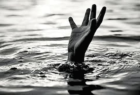 ஈரோட்டில் கிணற்றில் குதித்து இளம்பெண் தற்கொலை