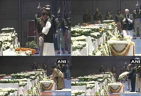 புல்வாமா தாக்குதல்: உயிழந்த வீராகளுக்கு பிரதமா, ராகுல் காந்தி நேரில் அஞ்சலி