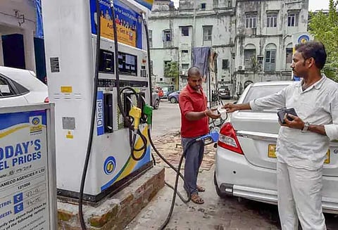 தொடர்ந்து 3-வது நாளாக பெட்ரோல், டீசல் விலை உயர்வு