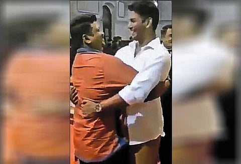 48 மணி நேரம் தொடர்ந்து நடித்த விஷால்