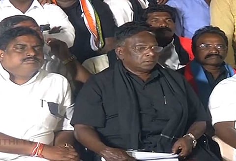 புதுச்சேரி முதலமைச்சர் நாராயணசாமியின் தர்ணா போராட்டம் வாபஸ்