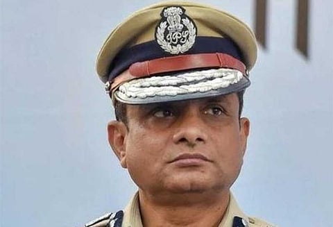 சி.பி.ஐ. விசாரணை வளையத்தில் சிக்கிய கொல்கத்தா போலீஸ் கமி‌ஷனர் திடீர் மாற்றம்