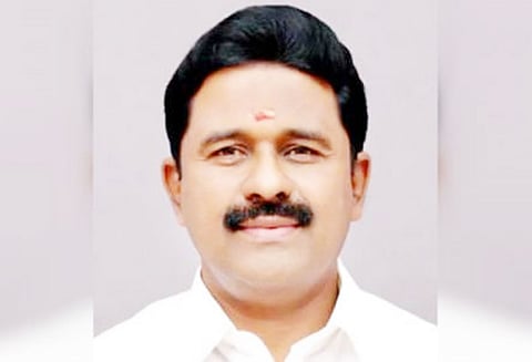 ஜெயலலிதா பிறந்தநாளை முன்னிட்டு அ.தி.மு.க. சார்பில் 120 ஜோடிகளுக்கு திருமணம் திருவாரூரில் இன்று நடக்கிறது