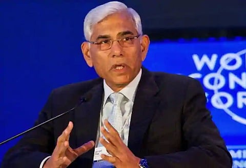 பாகிஸ்தானுடன் விளையாடுவது குறித்து இன்னும் எந்த முடிவும் எடுக்கவில்லை: இந்திய கிரிக்கெட் வாரிய நிர்வாக கமிட்டி தலைவர் பேட்டி