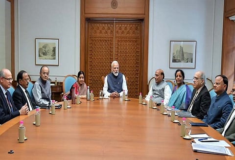 இந்திய விமானப்படை தாக்குதல் பிரதமர் மோடி அவசர ஆலோசனை