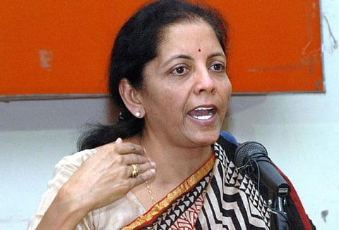 எல்லையில் தொடர் தாக்குதல்; முப்படை தளபதிகளுடன் மத்திய ராணுவ மந்திரி ஆலோசனை என தகவல்