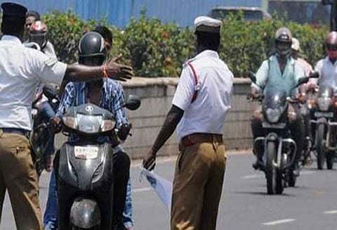 திருவள்ளூர் மாவட்டத்தில் கடந்த ஆண்டில் விதிமுறைகளை மீறிய வாகன ஓட்டிகளுக்கு ரூ.3 கோடி அபராதம்