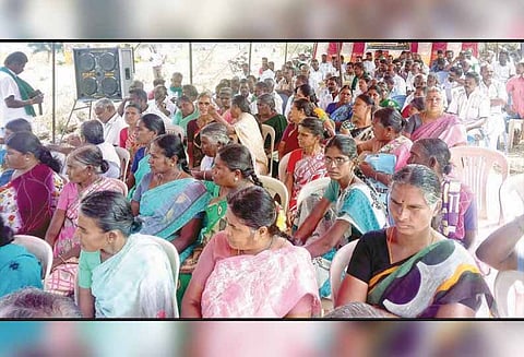 8 வழி பசுமை சாலை அமைக்க எதிர்ப்பு: அதிகாரப்பட்டியில் விவசாயிகள் உண்ணாவிரதம்