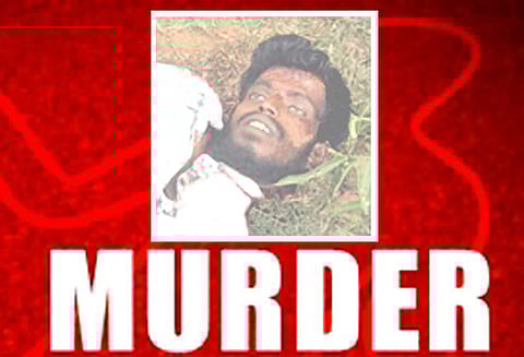 நெல்லையில் பட்டப்பகலில் பயங்கரம்: தொழிலாளி ஓட, ஓட விரட்டி வெட்டிக்கொலை மைத்துனர் வெறிச்செயல்