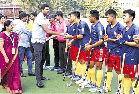 தேசிய ஆக்கி போட்டி: தொடக்க ஆட்டத்தில் மத்திய பிரதேச அணி வெற்றி