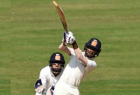 ரஞ்சி கிரிக்கெட்டில் டெல்லி அணிக்கு எதிரான ஆட்டத்தில் தமிழக அணி 432 ரன்கள் குவிப்பு