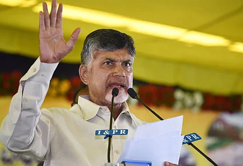 கவனத்தை திசை திருப்பவே 10 சதவீத இட ஒதுக்கீடு: சந்திரபாபு நாயுடு விமர்சனம்