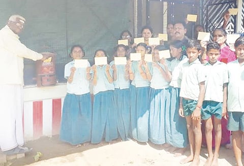 மேகதாதுவில் அணை கட்டும் விவகாரம்: பிரதமருக்கு 1 லட்சம் தபால் கார்டுகள் அனுப்பும் விவசாயிகள் மாணவர்களும் பங்கேற்பு