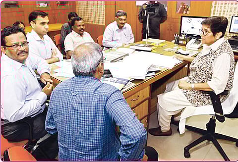 பத்திரப்பதிவு துறையை டிஜிட்டல் மயமாக்கவேண்டும் கவர்னர் கிரண்பெடி அறிவுறுத்தல்