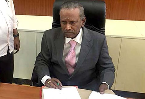 ஜெயலலிதா மரணம் குறித்து விசாரிக்க ஓ.பன்னீர்செல்வத்துக்கு ஆணையம் சம்மன்