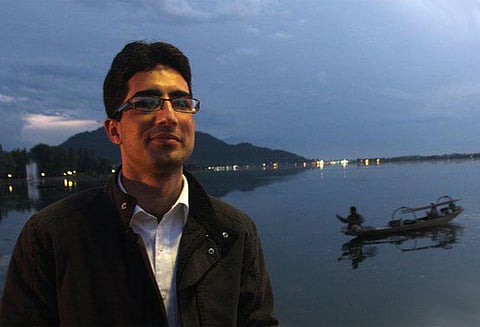 காஷ்மீரில் பதவி விலகிய ஐ.ஏ.எஸ். அதிகாரி, தேர்தலில் போட்டி - “எந்த கட்சியிலும் சேர மாட்டேன்” என்றும் அறிவிப்பு