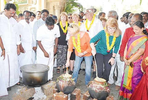புதுக்கோட்டை அரசு மகளிர் கலைக்கல்லூரியில் பொன்விழா ஆண்டு வளைவு அமைக்கப்படும் பொங்கல் விழாவில் அமைச்சர் விஜயபாஸ்கர் பேச்சு