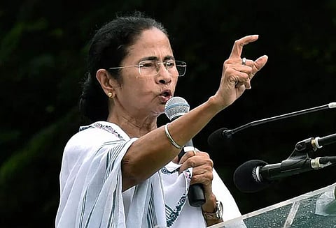 மேற்கு வங்காளத்தில் ஆட்சியமைத்த வருடத்தை தவறாக குறிப்பிட்ட மம்தா பானர்ஜி - எதிர்க்கட்சிகள் கிண்டல்