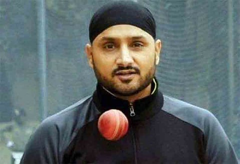 பெண்கள் குறித்து சர்ச்சை கருத்து: பாண்ட்யா, லோகேஷ் ராகுல் மீது ஹர்பஜன்சிங் பாய்ச்சல்