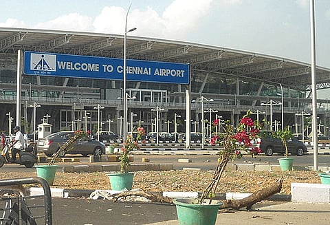 கொடநாடு விவகாரம்: கைதான இருவரும் தனிப்படை போலீசாரால் சென்னை அழைத்து வரப்பட்டனர்