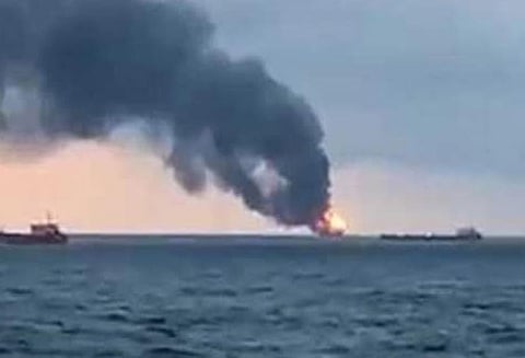 ரஷ்யாவில் இரண்டு கப்பல்களில் தீ விபத்து: இந்தியர்கள் உட்பட 11 பேர் பலி
