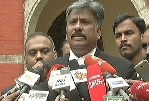 ஜெயலலிதாவுக்கு அளித்த சிகிச்சையில் எந்த சந்தேகமும் இல்லை என தம்பிதுரை கூறினார்; சசிகலா தரப்பு வழக்கறிஞர்