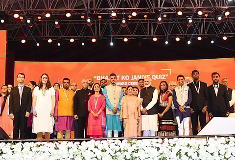 ‘சிப்’ அடிப்படையில் அமைந்த மின்னணு பாஸ்போர்ட் வழங்க மத்திய அரசு நடவடிக்கை - வெளிநாடு வாழ் இந்தியர்கள் மாநாட்டில் பிரதமர் மோடி அறிவிப்பு