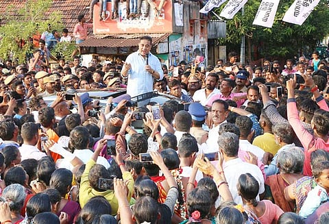 போராட்டம் நடத்தும் அரசு ஊழியர்கள், ஆசிரியர்களுடன் பேச இருக்கிறேன் கமல்ஹாசன் பேட்டி