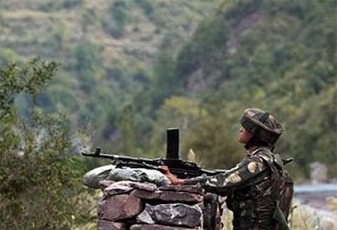 எல்லையில் பாகிஸ்தான் ராணுவம் ஷெல் தாக்குதல், இந்திய ராணுவம் பதிலடி