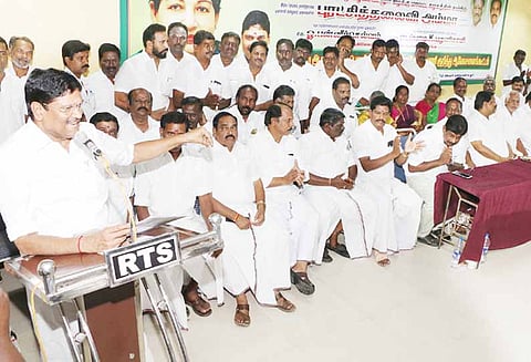 ‘நாடாளுமன்ற தேர்தல் பணிகளை தொடங்குங்கள்’ அ.தி.மு.க.வினருக்கு அமைச்சர் எம்.சி.சம்பத் வேண்டுகோள்