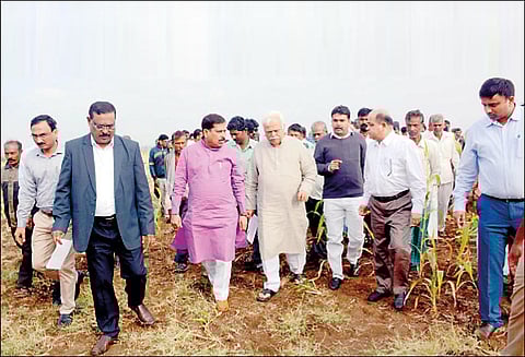 கர்நாடக வறட்சி நிவாரண பணிகளுக்கு மத்திய அரசு ஒதுக்கிய ரூ.949½ கோடி நிதி போதாது மந்திரி ஆர்.வி.தேஷ்பாண்டே பேட்டி