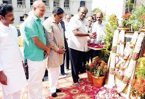 வறட்சி நிதி ஒதுக்குவதில் மத்திய அரசு பாரபட்சம் குமாரசாமி குற்றச்சாட்டு