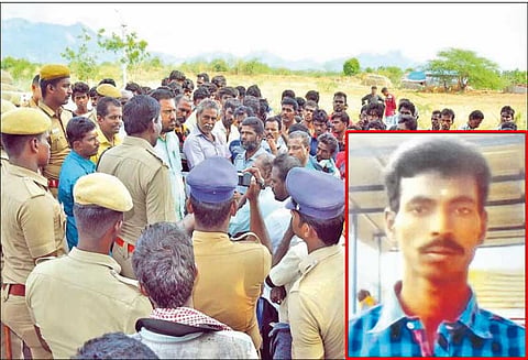 ஏர்வாடி அருகே முன்விரோத தகராறில் பயங்கரம் கட்டிட தொழிலாளி படுகொலை தி.மு.க. பிரமுகருக்கும் அரிவாள் வெட்டு; 3 பேர் கைது-பரபரப்பு தகவல்