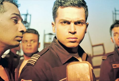 ‘காற்று வெளியிடை’ படத்தைப்போல சம்பவம்: அபிநந்தன் சிக்கியது குறித்து நடிகர் கார்த்தி உருக்கம்