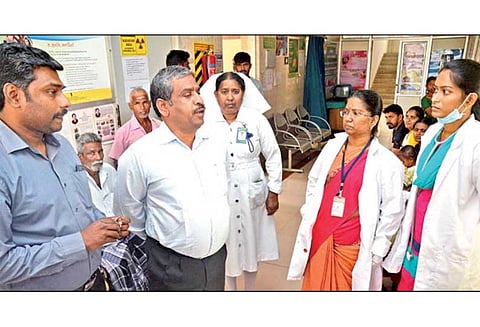 தொண்டாமுத்தூர் அரசு ஆஸ்பத்திரியில் கலெக்டர் ஆய்வு