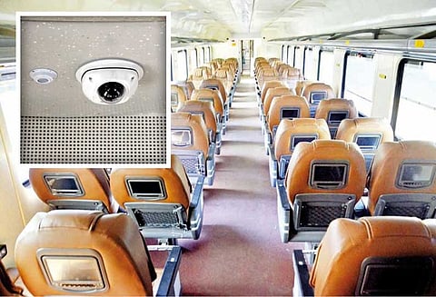 தேஜஸ் ரெயில் இன்று மதியம் 2 மணிக்கு இயக்கப்படுகிறது, மதுரையில் இருந்து சென்னைக்கு