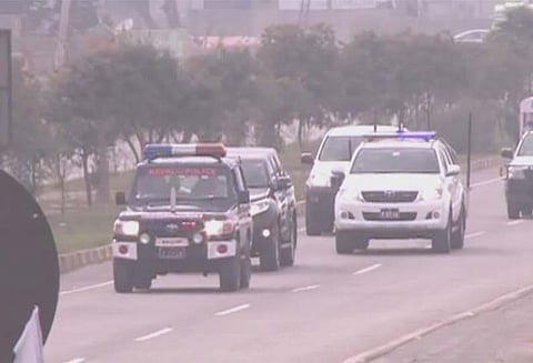 லாகூரில் இருந்து அபிநந்தன் வாகா எல்லை வந்தடைகிறார்...