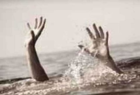 கடையநல்லூர் அருகே பரிதாபம் பிளஸ்-1 மாணவர் கிணற்றில் மூழ்கி சாவு