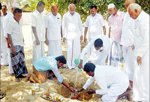 பாராளுமன்ற உறுப்பினர் மேம்பாட்டு நிதி மூலம் பல்வேறு பணிகள் நிறைவேற்றப்பட்டுள்ளது அன்வர்ராஜா எம்.பி. பேச்சு