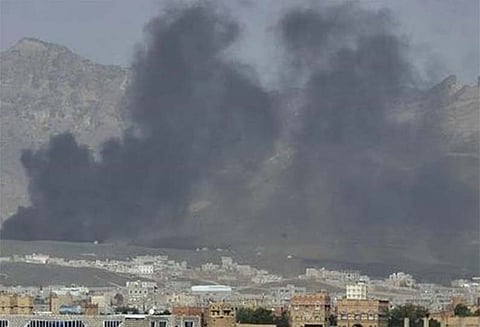 ஏமனில் பீரங்கி குண்டு தாக்குதலில் 3 பேர் உயிரிழப்பு