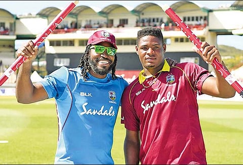 கடைசி ஒரு நாள் கிரிக்கெட்டில் இங்கிலாந்தை பந்தாடியது வெஸ்ட் இண்டீஸ் - 19 பந்தில் அரைசதம் விளாசினார், கெய்ல்