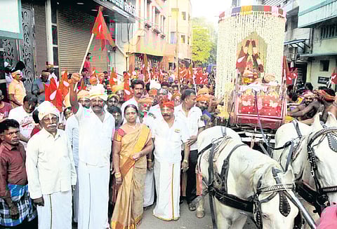 மணலி புதுநகர் அய்யா வைகுண்ட தர்மபதி அவதார நாள் ஊர்வலம் திரளான பக்தர்கள் பங்கேற்பு