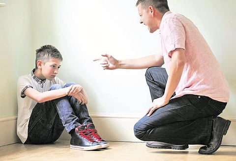 பிலிப்பைன்சில் குழந்தைகளை பெற்றோர் ‘அடிக்கலாம்’